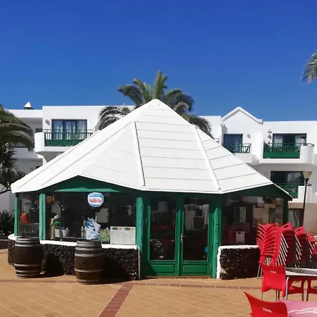 Marina Beach-apartamentos Tahiche 아파트