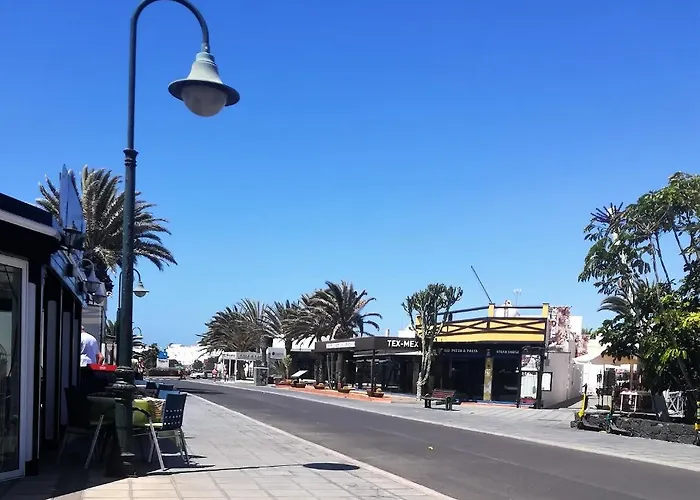 Marina Beach-apartamentos Tahiche Apartmán *